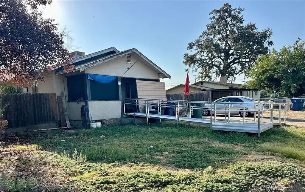 544 S G Street, Tulare