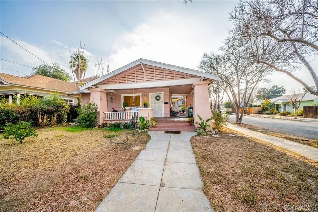 302 Sonora Street, Redlands