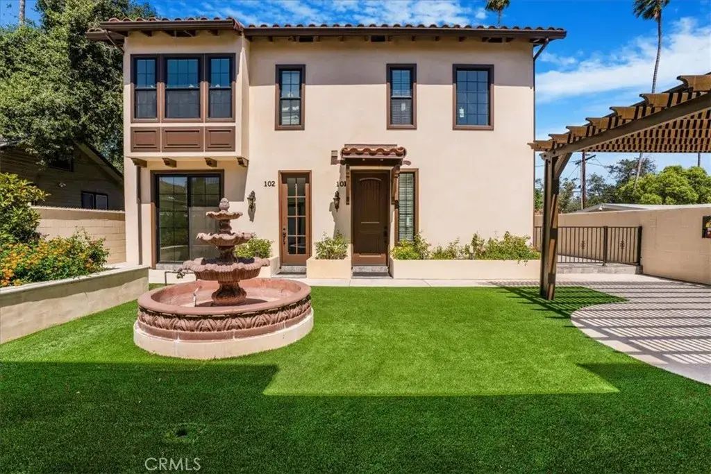 89 N Grand Oaks Ave 105, Pasadena