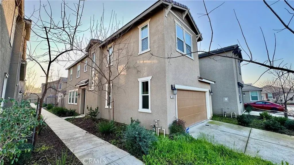 1482 Autry Way, Merced