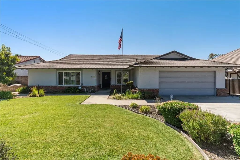 820 E Bennett Avenue, Glendora