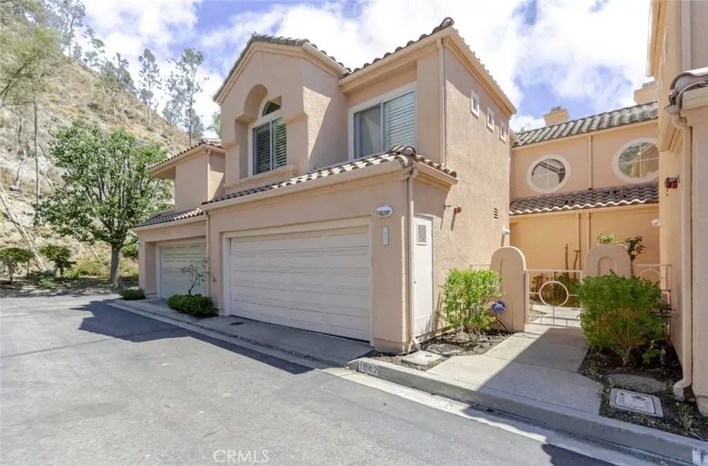 1942 Caminito De La Valle, Glendale