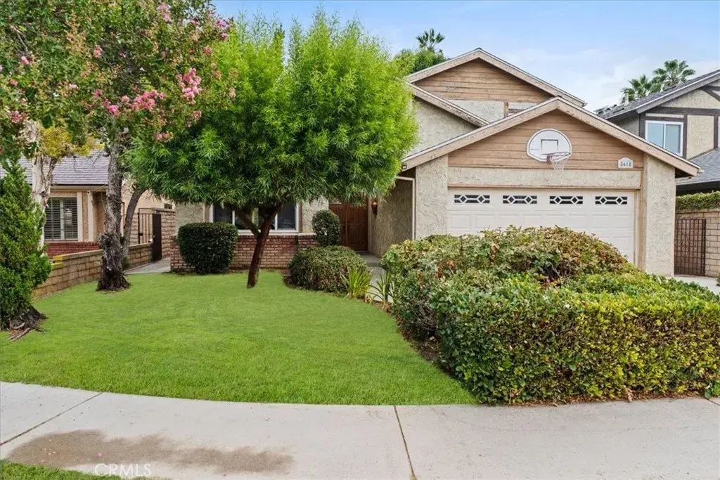8610 Blauvelt Place, Sherwood Forest