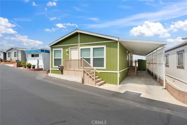 65 Hummingbird Lane, Oceanside