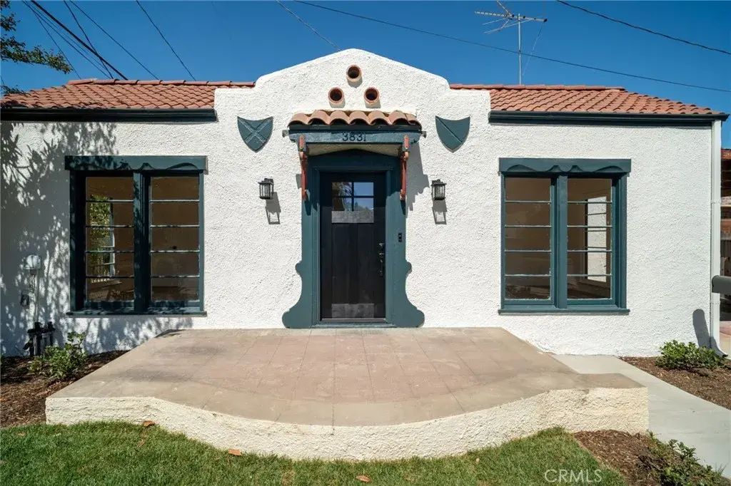 3831 Oakwood Place, Riverside