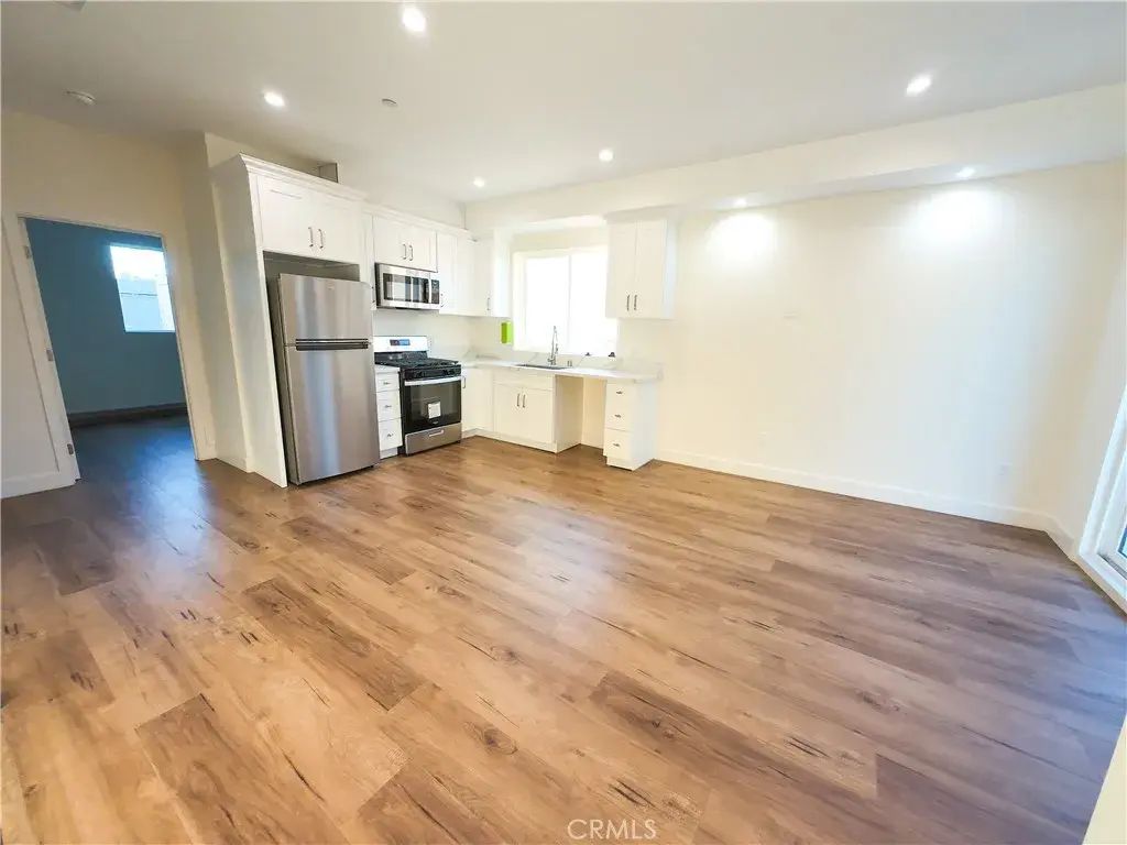 117 E 29th Street 117 1/2, Los Angeles