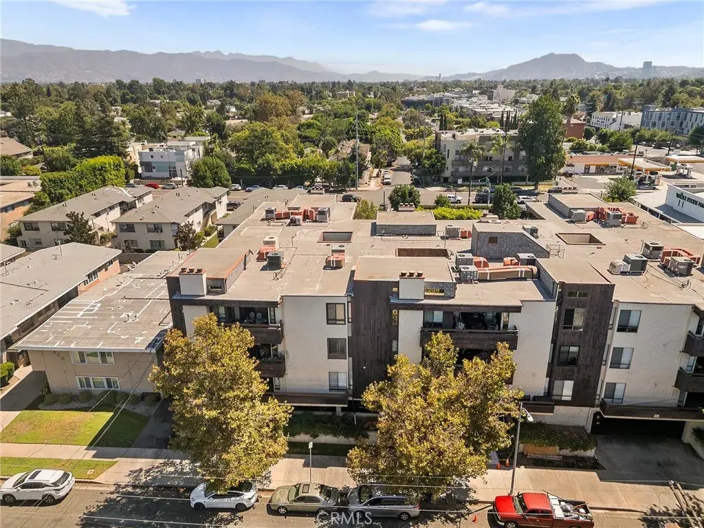 4822 Van Noord Avenue 14, Sherman Oaks