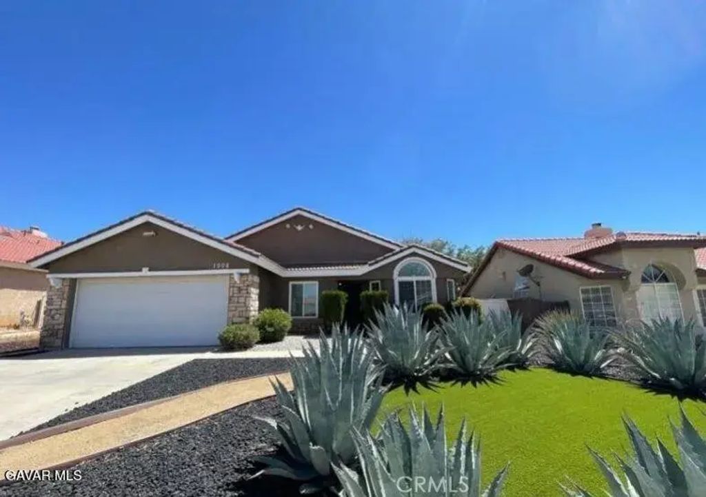 1008 Holloway Avenue, Rosamond