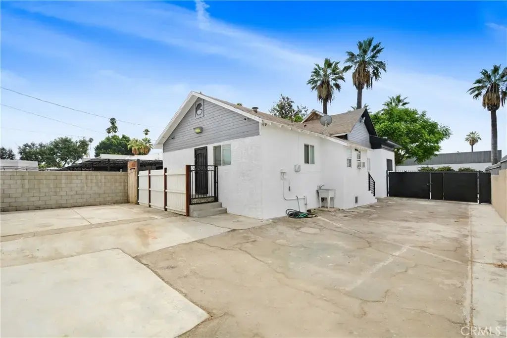 1031 W 2nd Street, Pomona