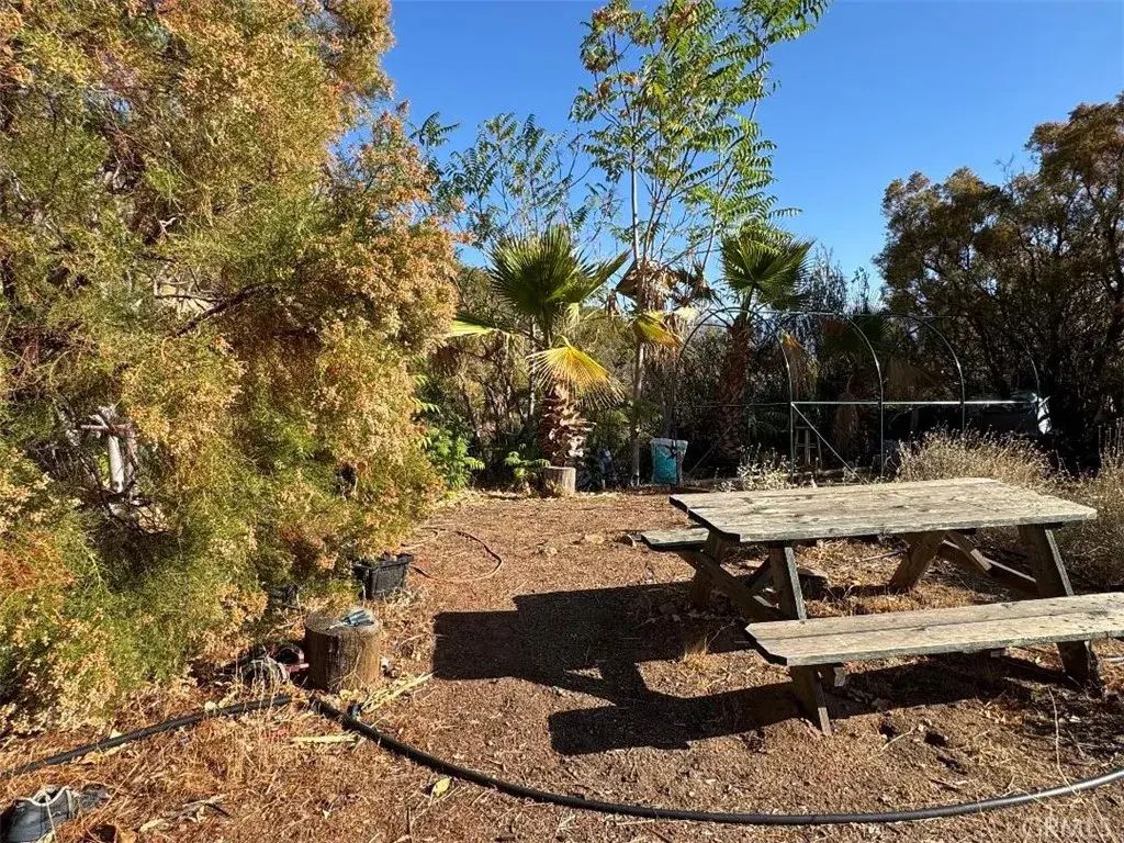 45740 Chapman, Anza