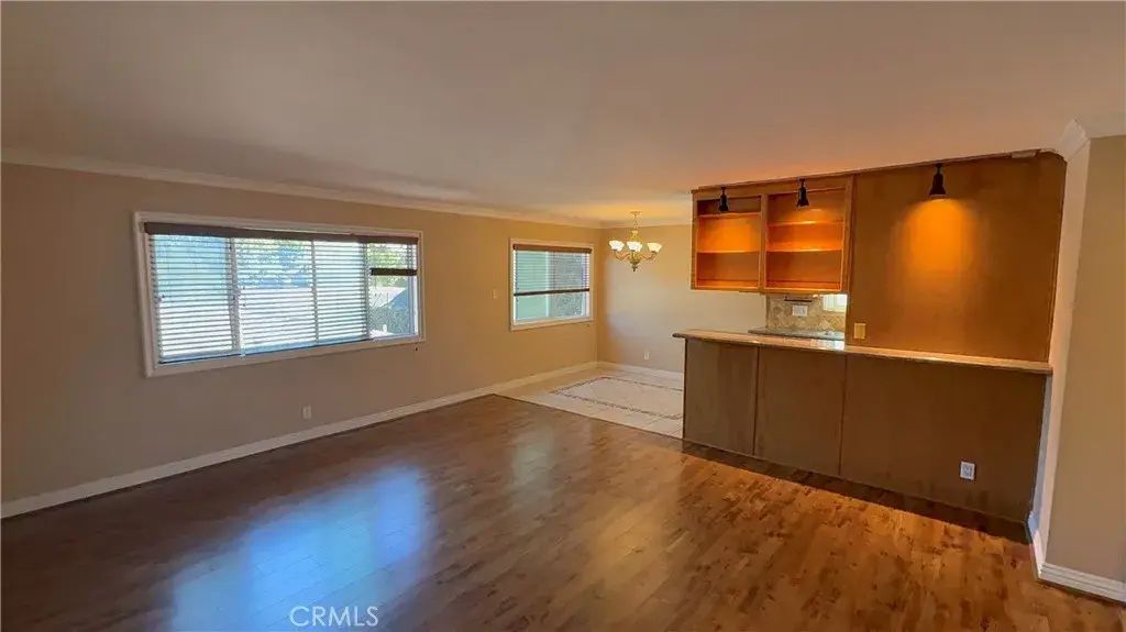 2820 E 2nd Street 6, Long Beach