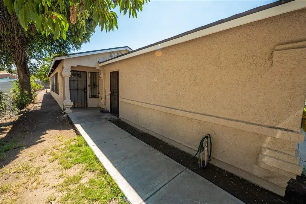 859 N G Street, San Bernardino