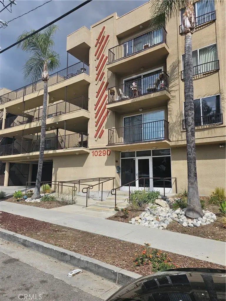 10290 Tujunga Canyon Boulevard 103, Tujunga