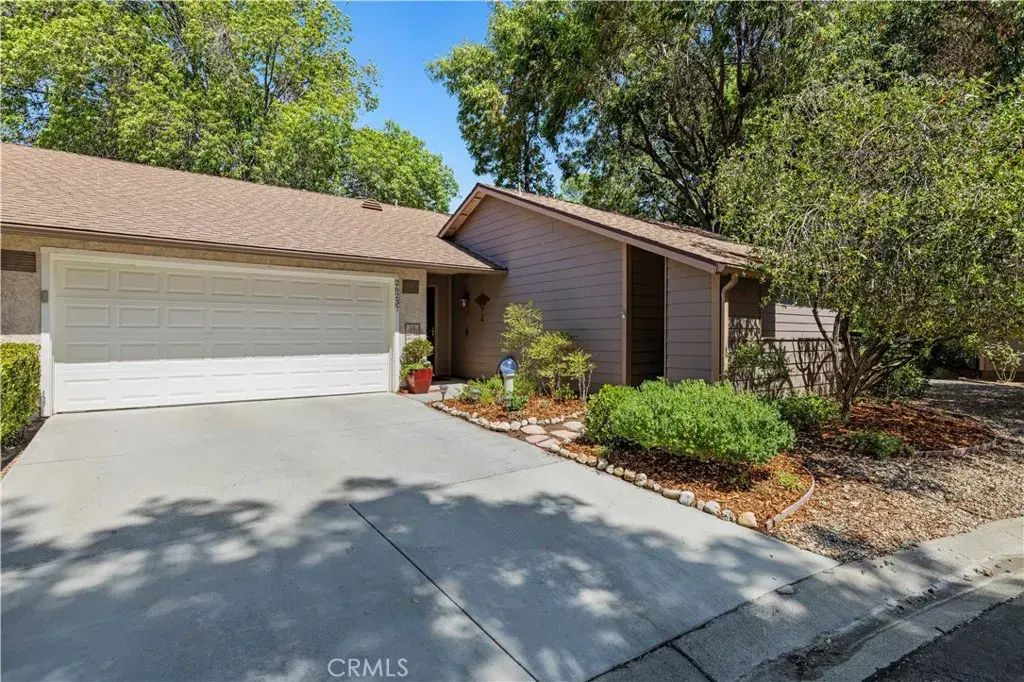 26237 Rainbow Glen Drive, Newhall