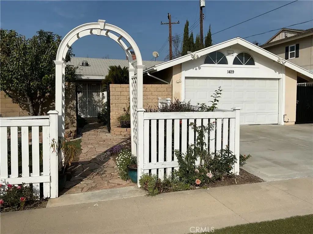 1429 E Albion Lane, Orange
