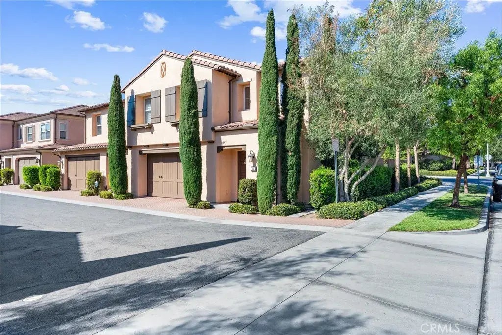 114 Gemstone, Irvine