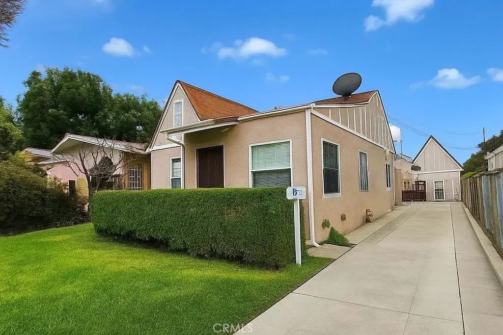 3130 Kansas Avenue, South Gate