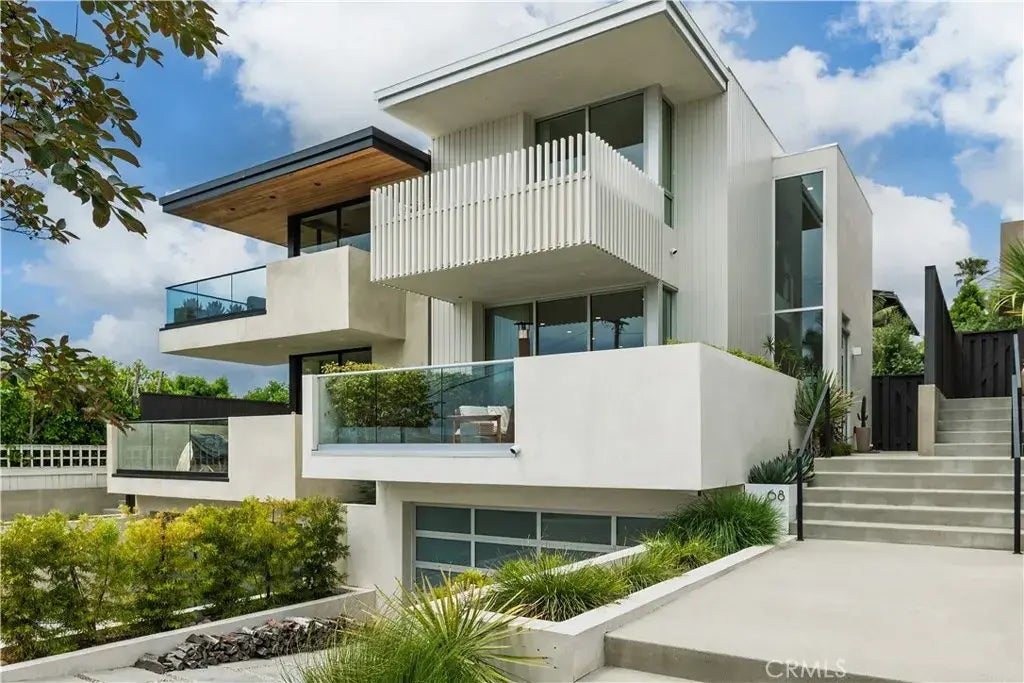 68 E F Street, Encinitas