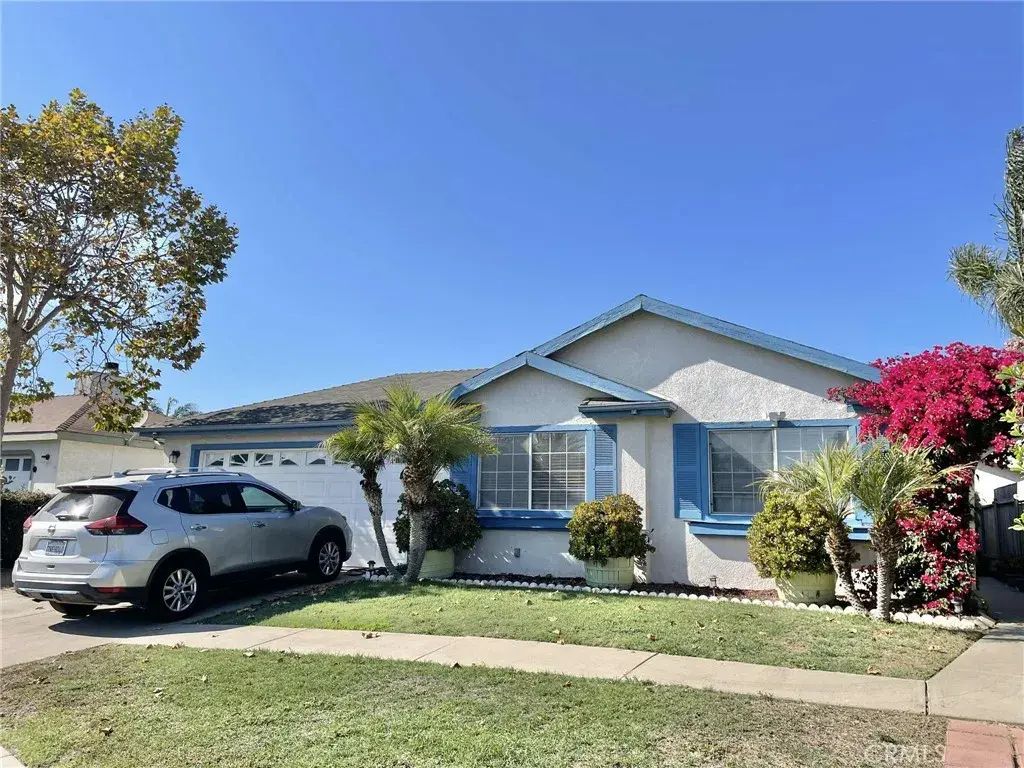 511 Washington Circle, Santa Maria