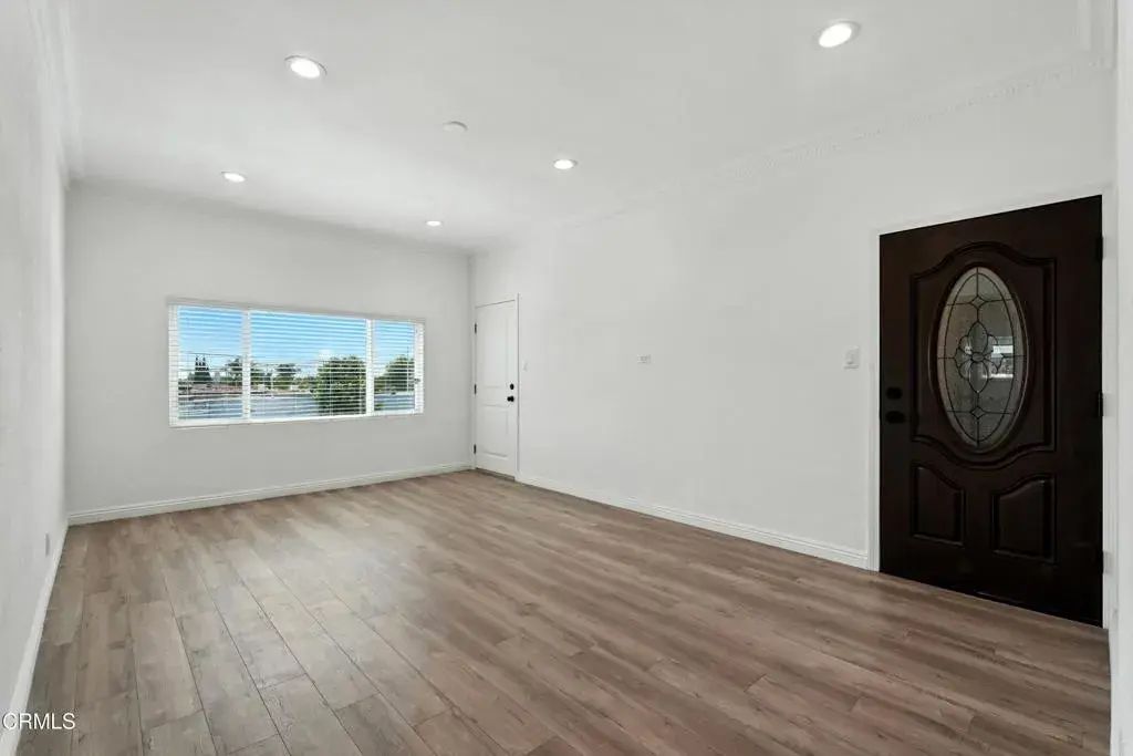 5137 E 6th Street, East Los Angeles