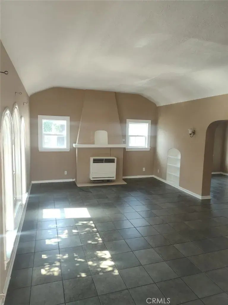 1411 Walnut Avenue, Long Beach