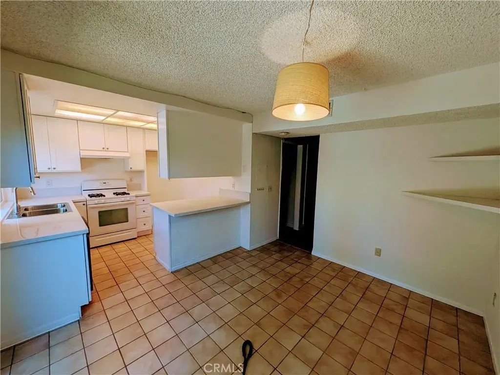 1266 Tarryglen Lane, San Dimas