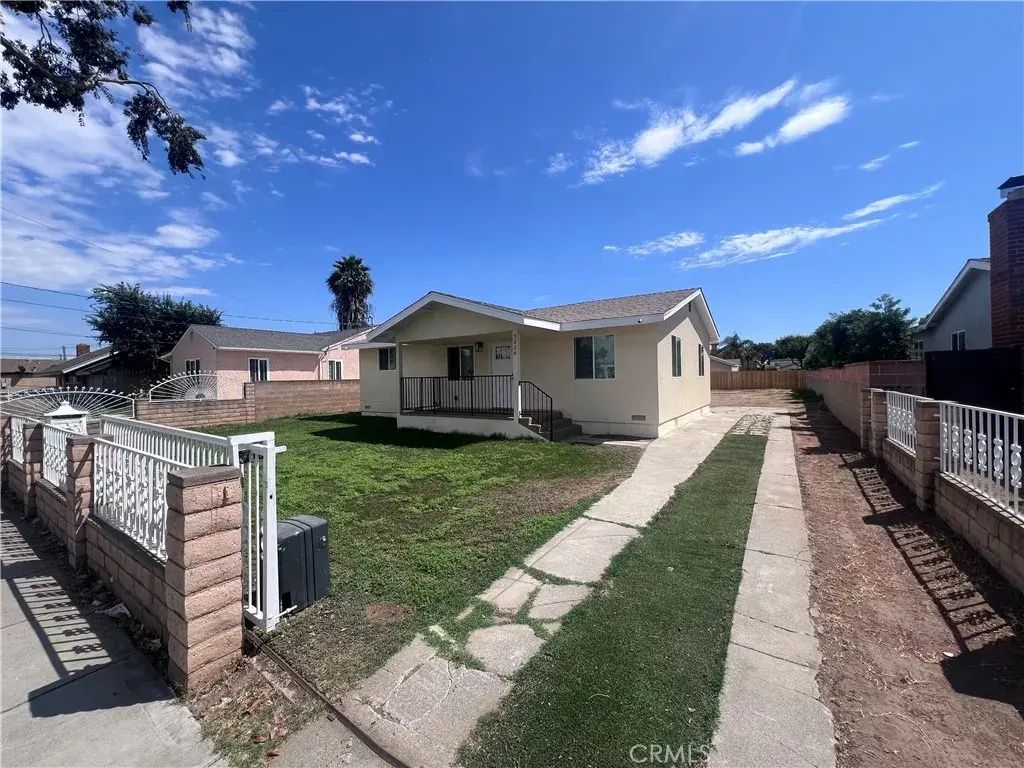 3826 111th, Inglewood