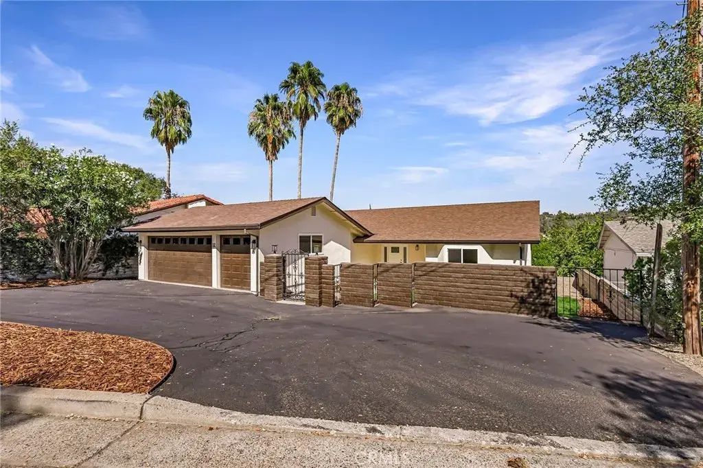 112 Acacia Avenue, Oroville