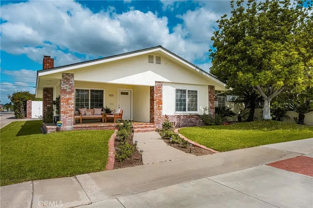 1105 E Rose Avenue, Orange