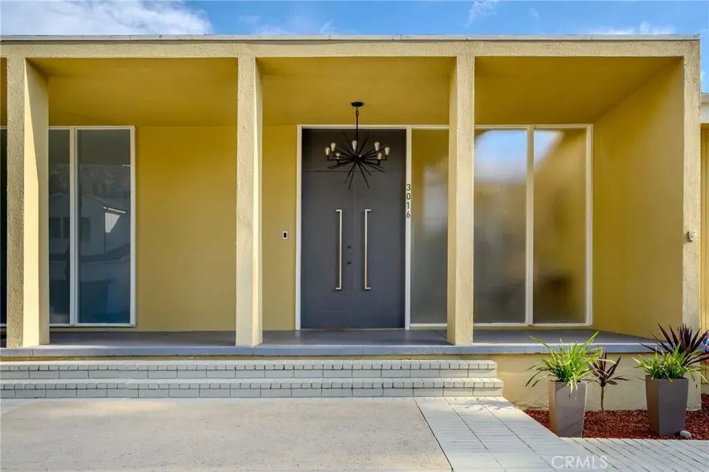 3016 Arrowhead Drive, Los Angeles