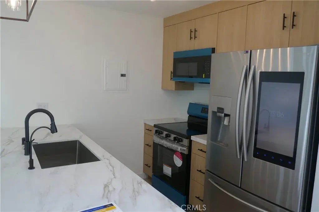 2521 W Sunflower Avenue D4, Santa Ana