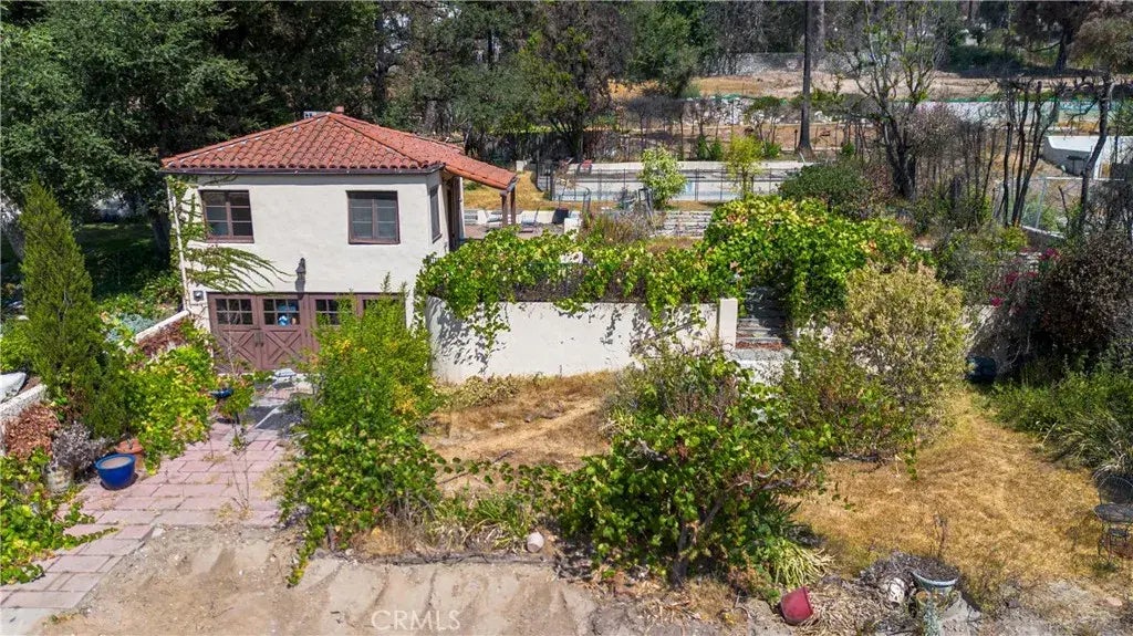 1689 E Altadena, Altadena
