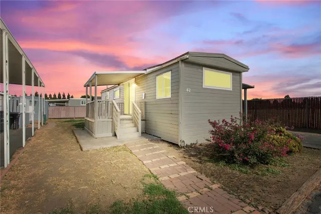 7341 Elanor 42, Oakdale