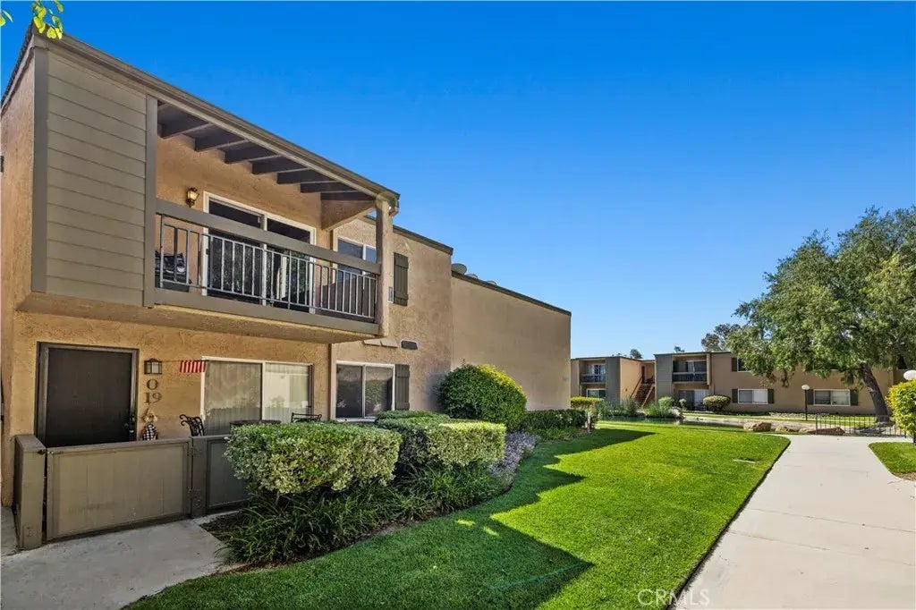 24518 Nicklaus Drive O20, Valencia