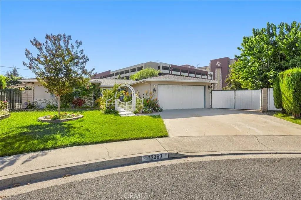 12362 Emrys Avenue, Garden Grove