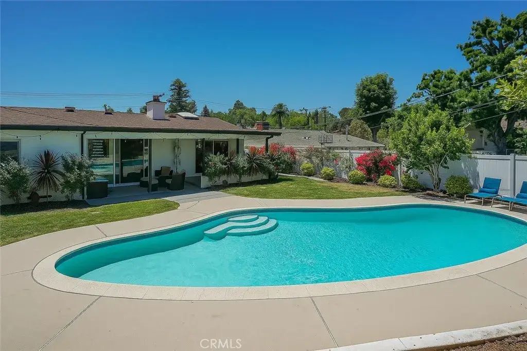 23853 Hatteras Street, Woodland Hills