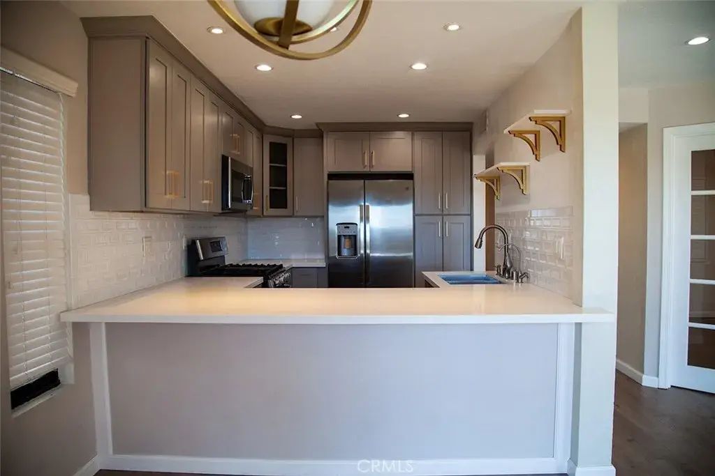 231 Bethany Road 210, Burbank