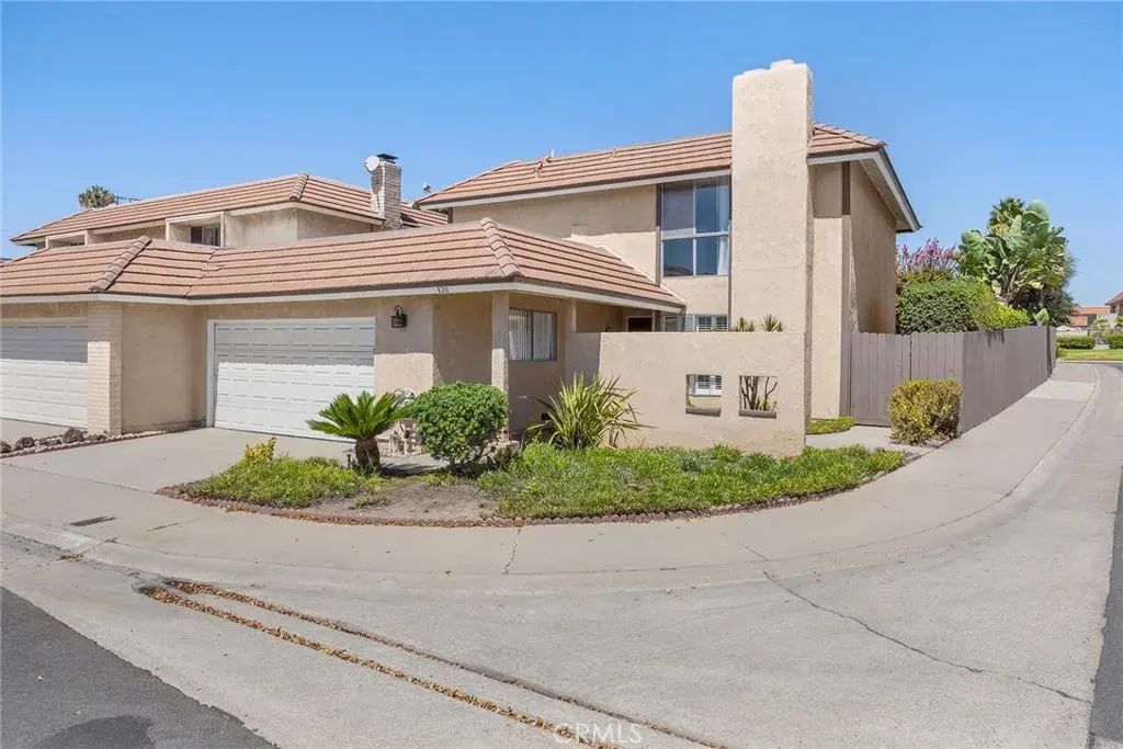 8211 Mammoth, Buena Park