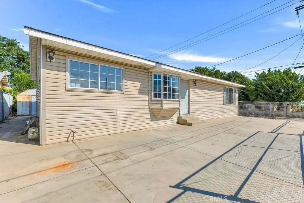 22319 Park Street, Newhall