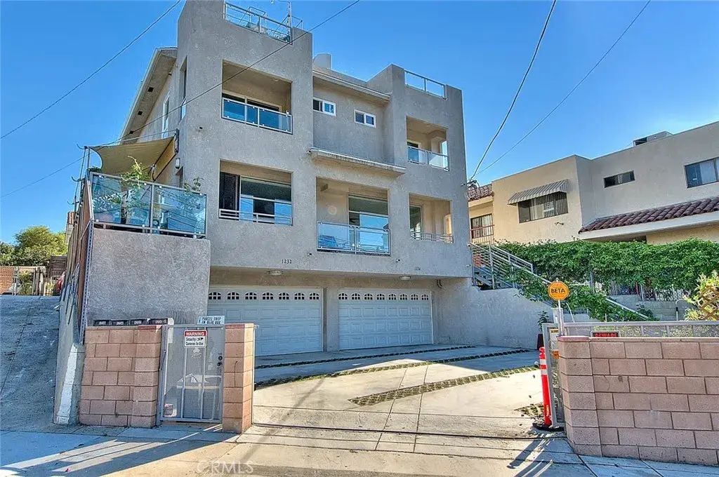 1234 W Lilac Place, Los Angeles