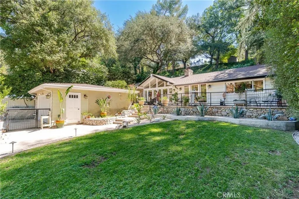 5220 Palm Drive, La Canada Flintridge