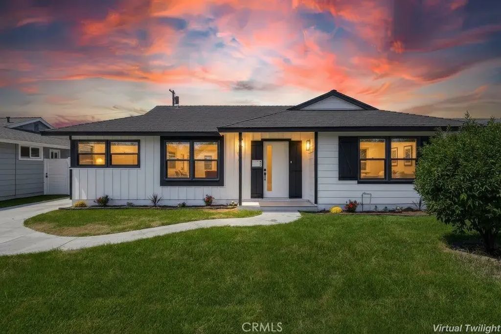 2103 Roxanne Avenue, Long Beach