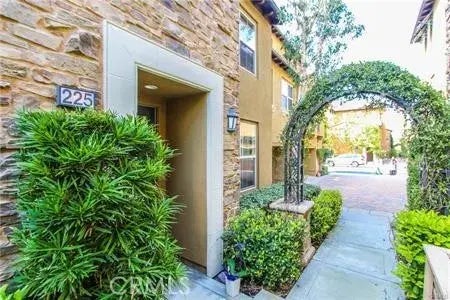 225 Lonetree, Irvine