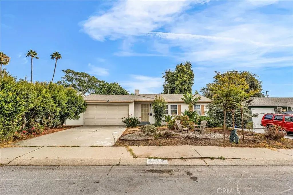 8812 De Haviland Avenue, Los Angeles