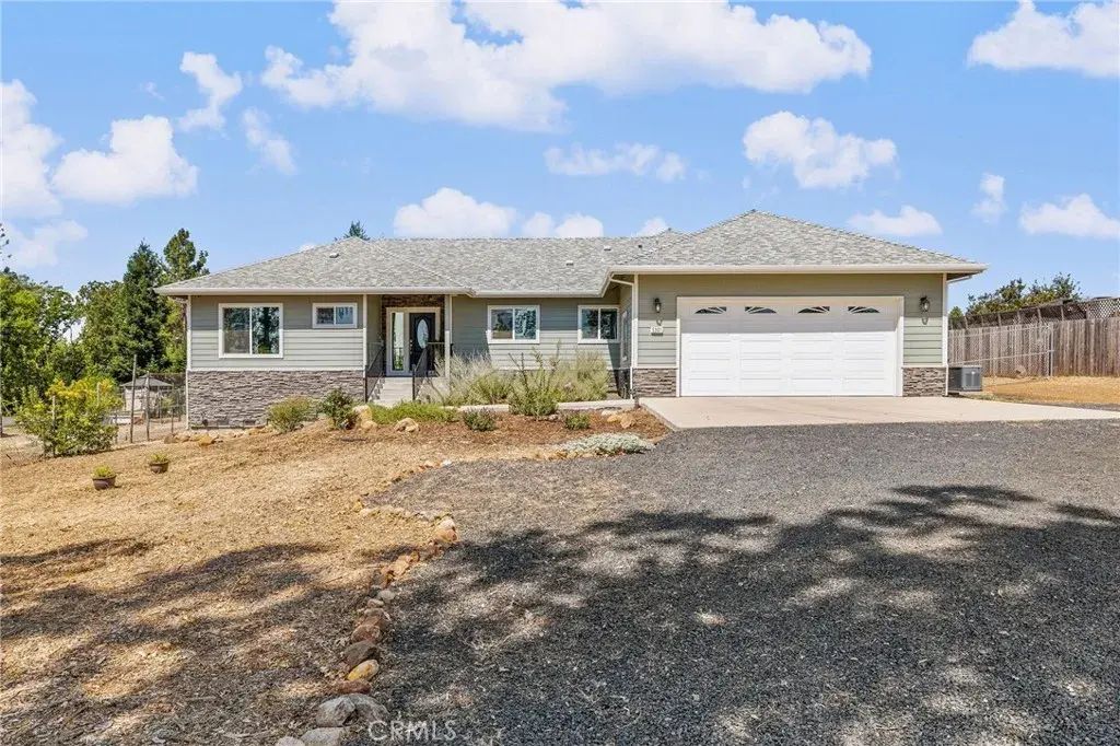 5301 Foster Road, Paradise
