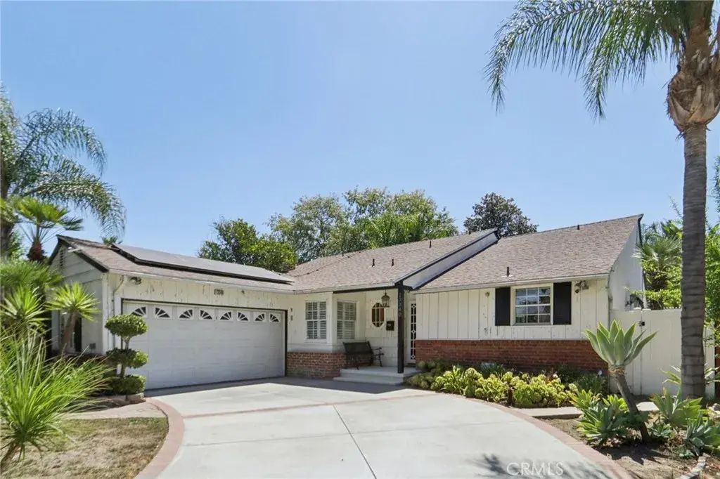 13340 Aetna Street, Valley Glen