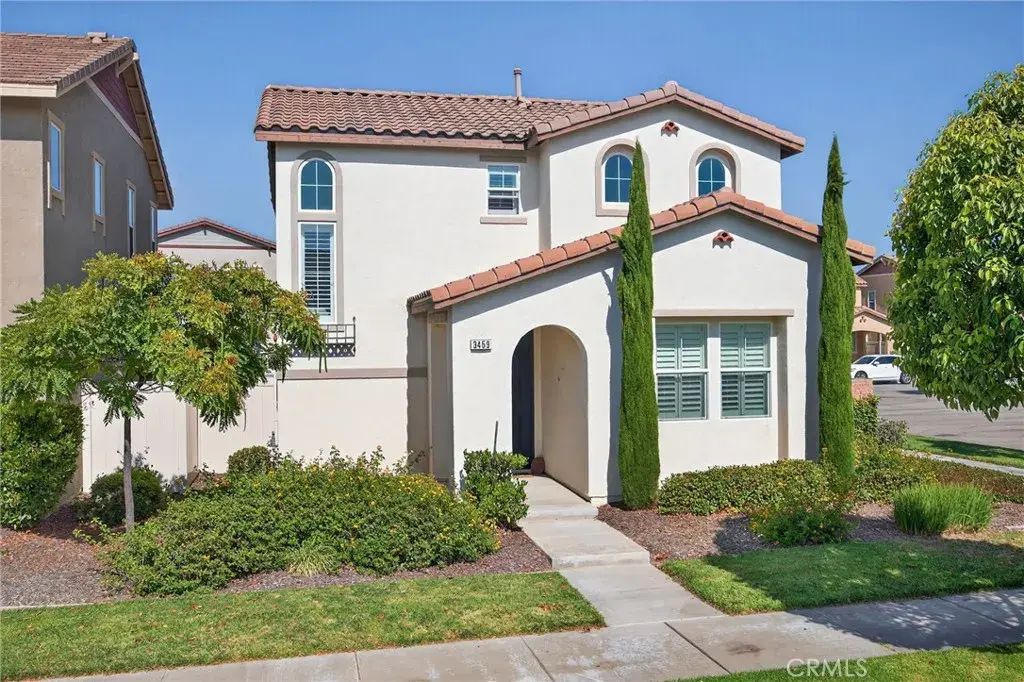3459 N Oxnard Boulevard, Oxnard
