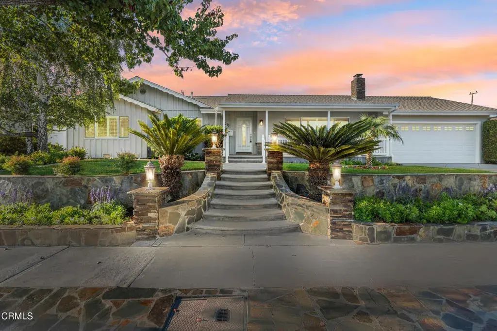 249 Calle Navarro, Camarillo