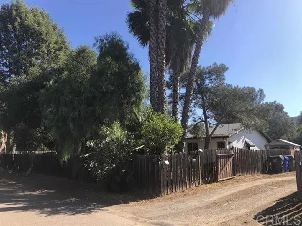 2005-07 Camino Rainbow, Fallbrook