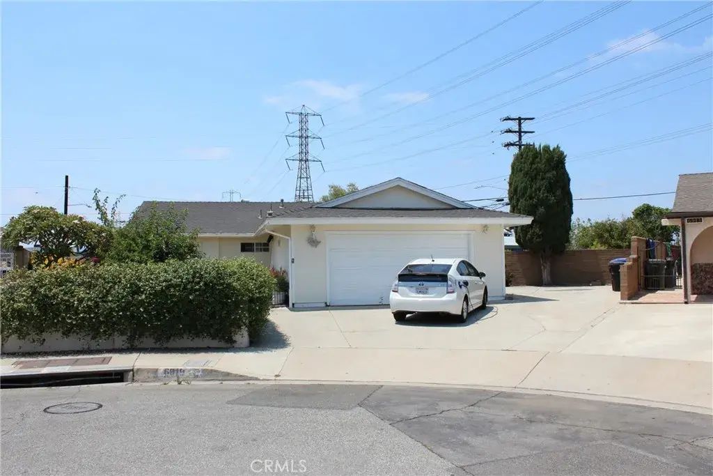 6919 Pioneer Boulevard, Whittier
